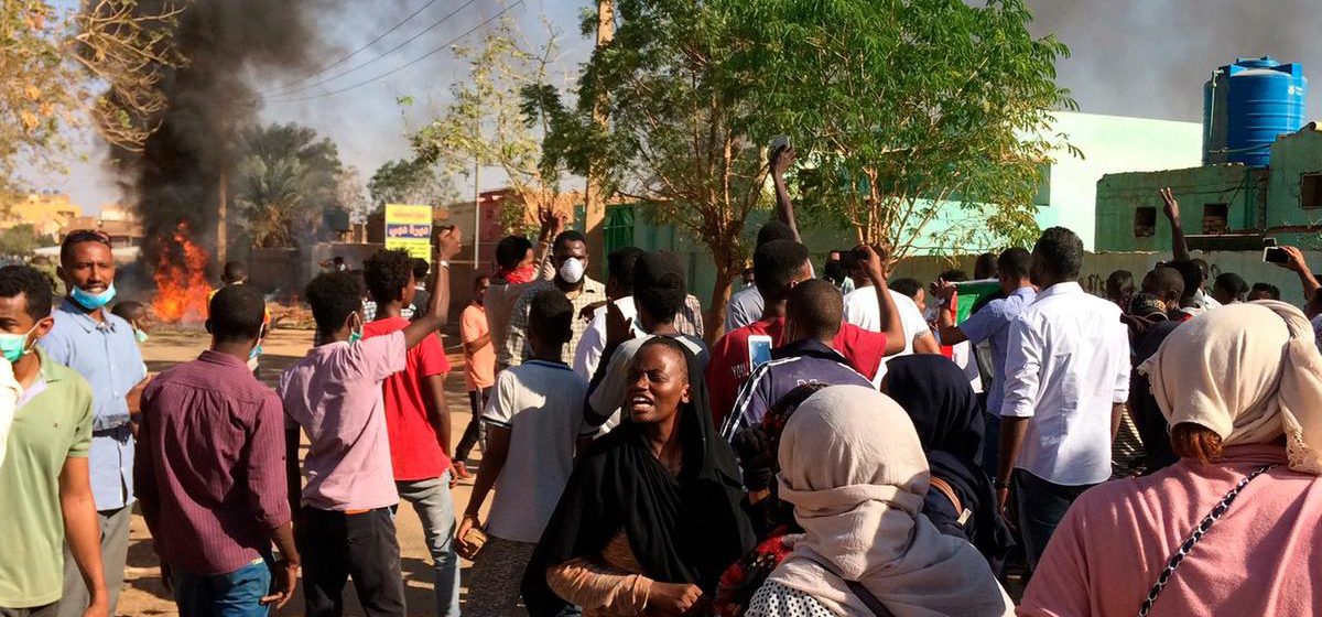 Sudan police fire tear gas as protesters press on with demos
