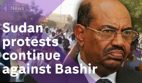 Sudan protests: Thousands move against Omar al-Bashir